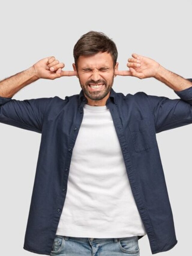 homem-com-comportamento-infantil