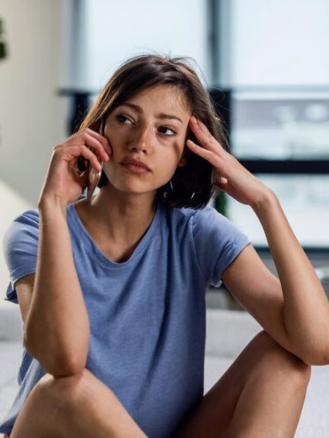 mulher-sofrendo-devido-a-sua-dependencia-afetiva