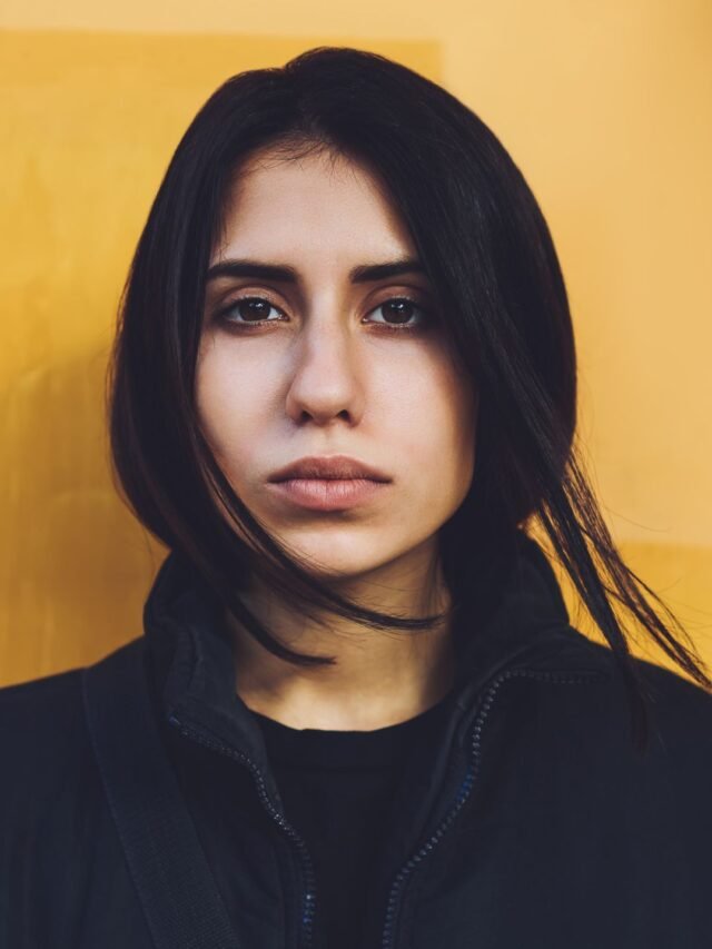 mulher-pensa-em-como-fazer-um-homem-gostar-dela