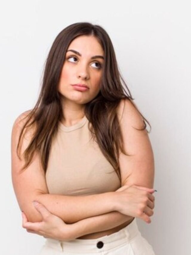 mulher-quer-saber-se-existe-um-clima-rolando-entre-eles