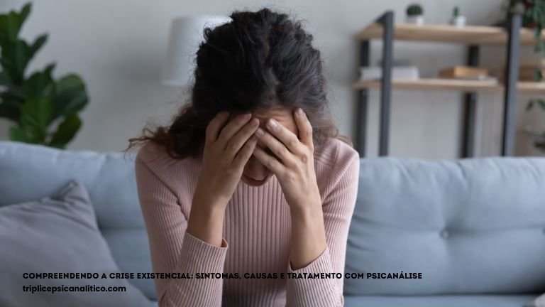 Compreendendo a crise existencial: sintomas, causas e tratamento com psicanálise 9 mulher-com-crise-existencial
